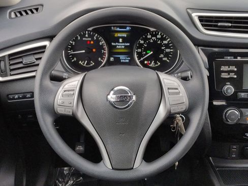Used 2016 Nissan Rogue S image 23