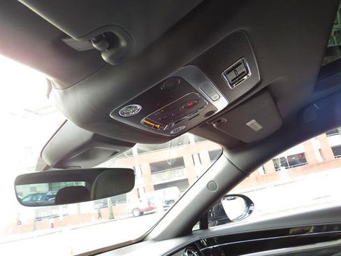 Used 2023 Bentley Flying Spur W12 image 17