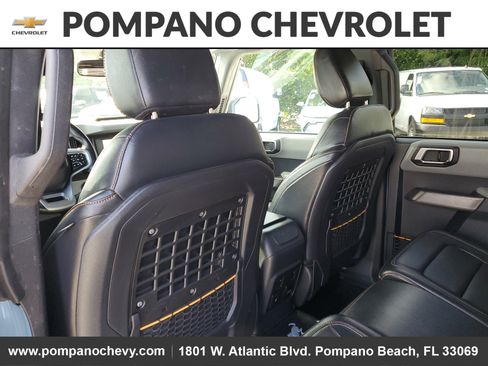 Used 2023 Ford Bronco Badlands image 13