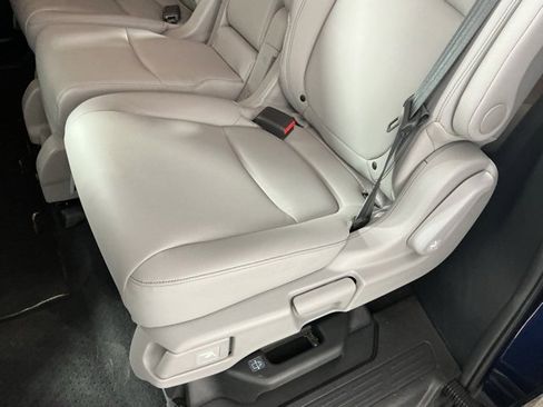 Certified 2023 Honda Odyssey Touring image 10