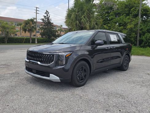New 2027 Kia Carnival FWD image 4