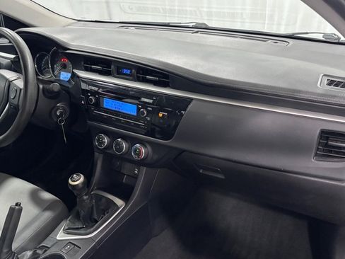 Used 2015 Toyota Corolla L FWD image 16