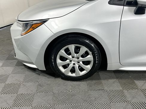 Used 2024 Toyota Corolla LE image 11
