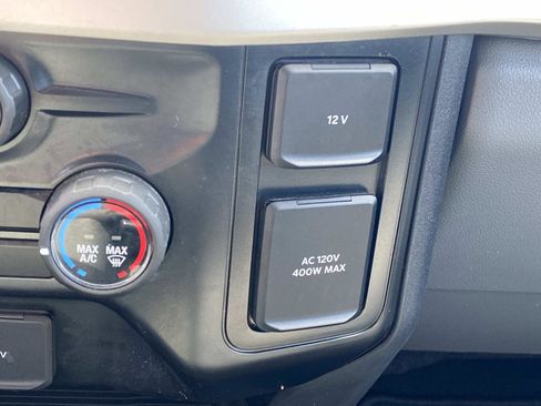 Used 2025 Ford F250 XLT image 25