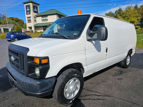 Used 2014 Ford E-250 and Econoline 250 w/ Commercial Cargo Van Package RWD image 7