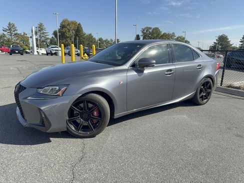 Used 2019 Lexus IS 350 AWD image 36