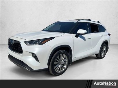 Used 2023 Toyota Highlander Platinum