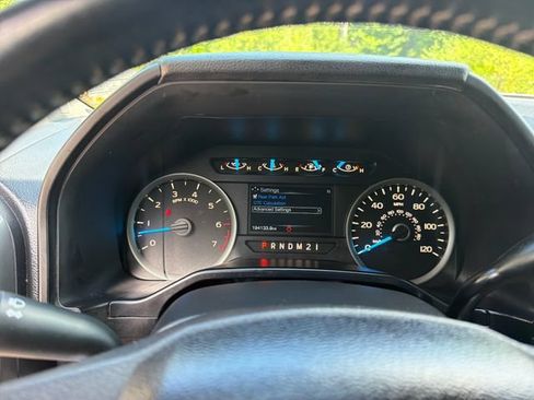 Used 2017 Ford F150 XLT w/ Equipment Group 302A Luxury AWD/4WD image 17