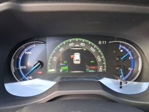Used 2025 Toyota RAV4 LE AWD/4WD image 16