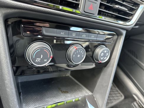 Used 2024 Volkswagen Taos S image 19