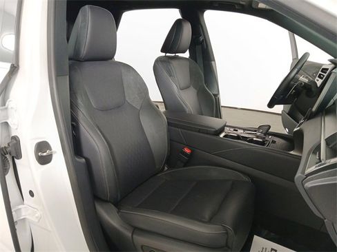 Used 2025 Lexus RX 450h AWD w/ Luxury Package image 20