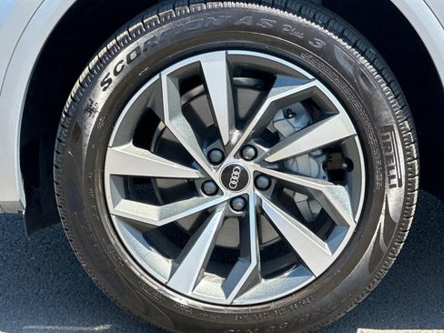 Used 2024 Audi Q5 2.0T Premium AWD/4WD image 31