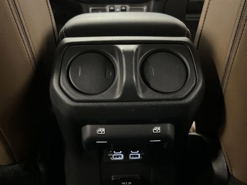 Used 2022 Jeep Gladiator Overland w/ Popular Equipment Package image 33