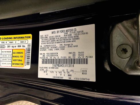Used 2020 Ford Mustang Premium RWD image 32
