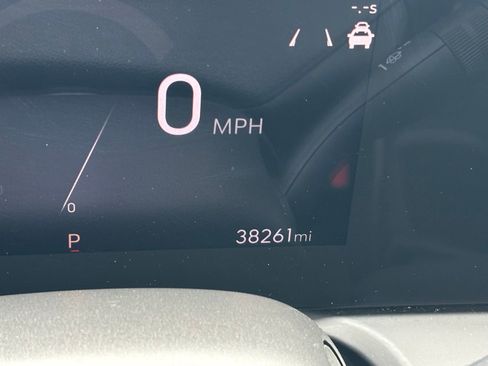 Used 2024 Buick Encore GX Sport Touring AWD/4WD image 22