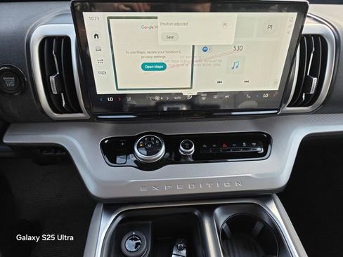 New 2026 Ford Expedition Active image 20