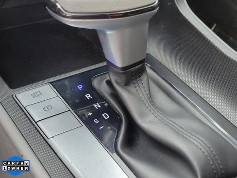 Used 2024 Hyundai Elantra SE FWD image 27