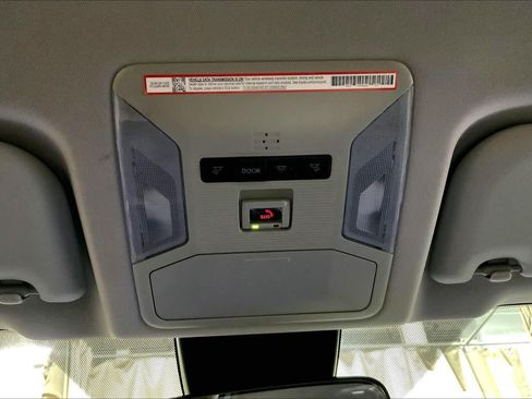 Used 2025 Toyota RAV4 LE AWD/4WD image 34