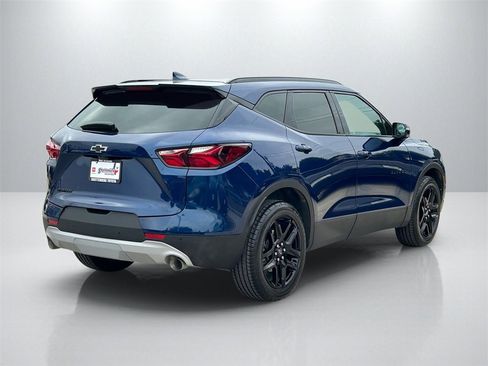 Used 2022 Chevrolet Blazer LT w/ Sound & Technology Package image 5