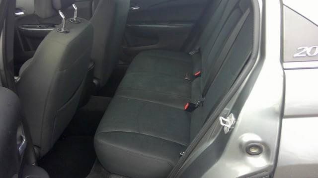 Used 2011 Chrysler 200 Touring FWD image 9