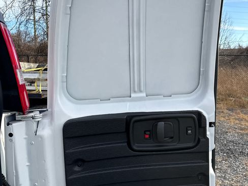 New 2025 GMC Savana 2500 w/ Driver Convenience Package RWD image 6