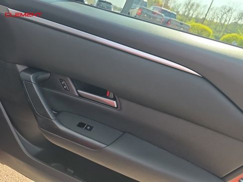 Used 2024 MAZDA CX-50 AWD 2.5 S w/ Preferred Package image 14