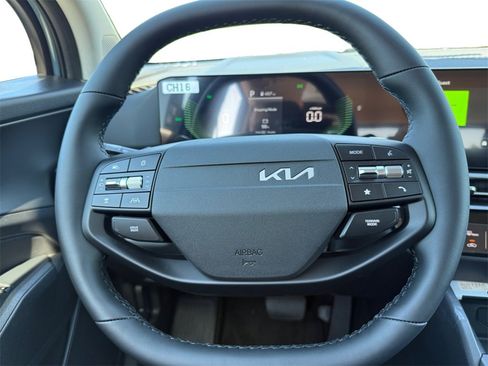 New 2026 Kia Sportage S image 12