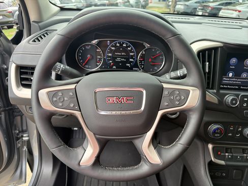 Used 2024 GMC Terrain Denali AWD/4WD image 23