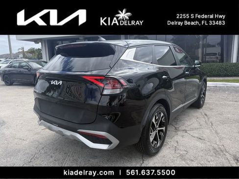 Used 2023 Kia Sportage EX FWD image 3