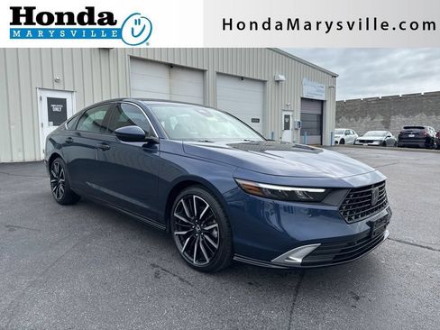 Used 2023 Honda Accord Touring image 1