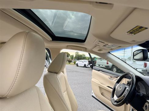 Used 2013 Lexus ES 350 w/ Luxury Pkg FWD image 13