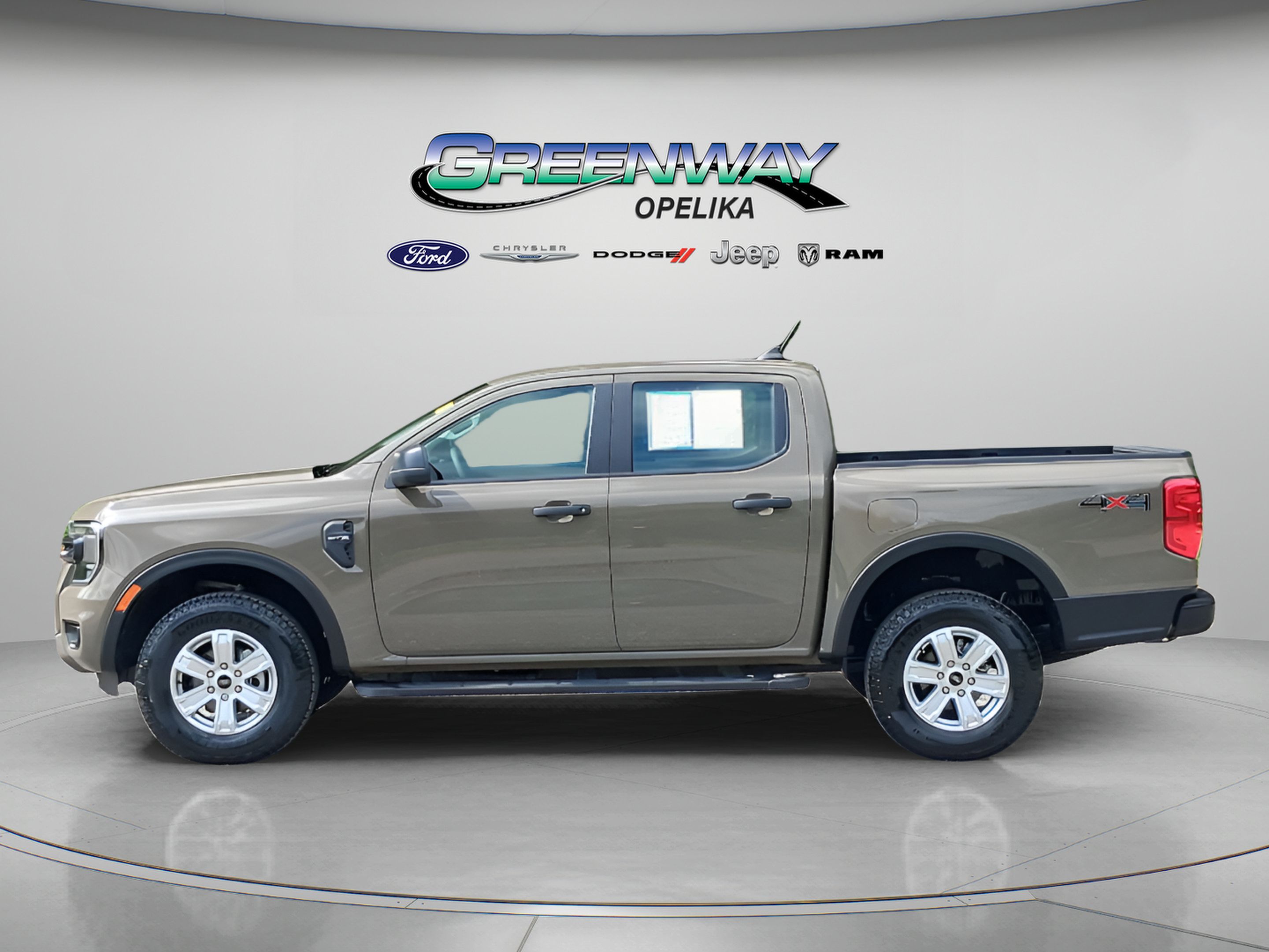Used 2025 Ford Ranger XL w/ Trailer Tow Package AWD/4WD image 4