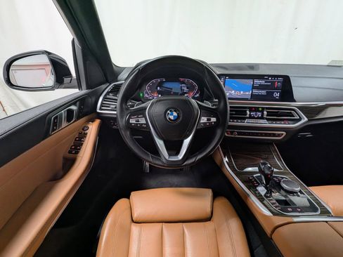 Used 2019 BMW X5 xDrive40i w/ Convenience Package AWD/4WD image 2