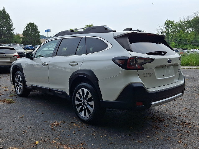 Certified 2023 Subaru Outback Touring AWD/4WD image 6