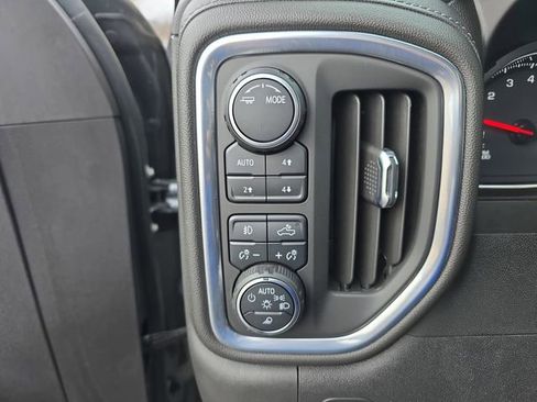 Used 2021 Chevrolet Silverado 1500 LTZ image 24