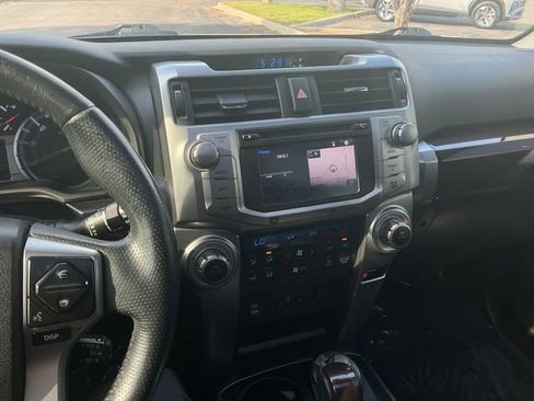Used 2016 Toyota 4Runner Limited AWD/4WD image 22