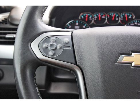 Used 2018 Chevrolet Tahoe LT image 16