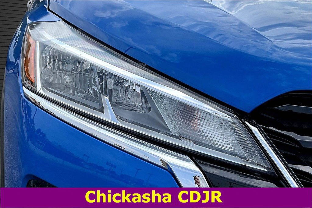 Used 2025 Nissan Kicks Play S FWD image 31