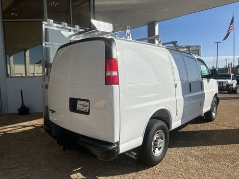 New 2025 Chevrolet Express 2500 RWD image 3