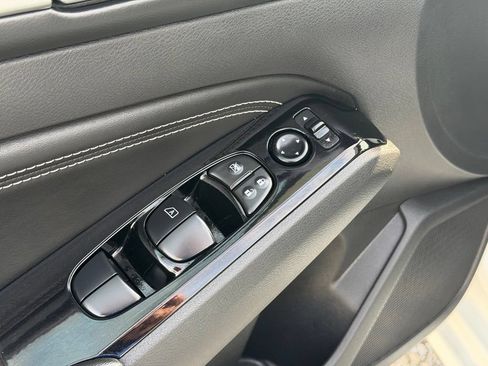 Used 2023 Nissan Altima 2.5 SL AWD/4WD image 10
