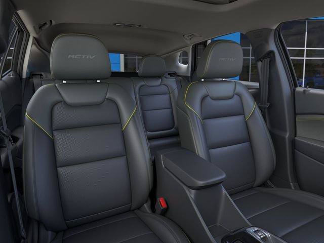 Used 2026 Chevrolet Trax ACTIV w/ Sunroof Package FWD image 16