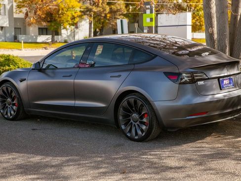 Used 2021 Tesla Model 3 Performance image 7