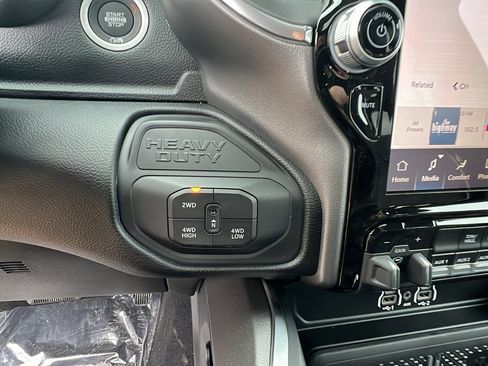 New 2026 RAM 2500 Laramie w/ Night Edition image 26