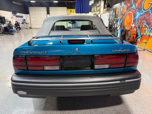 Used 1993 Chevrolet Cavalier RS image 8