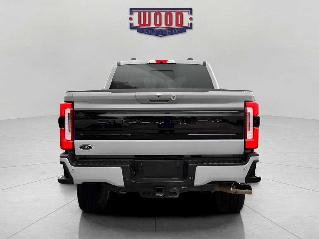 Used 2026 Ford F350 Platinum w/ FX4 Off-Road Package AWD/4WD image 4