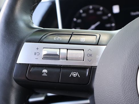 Used 2025 Hyundai Tucson Limited FWD image 26