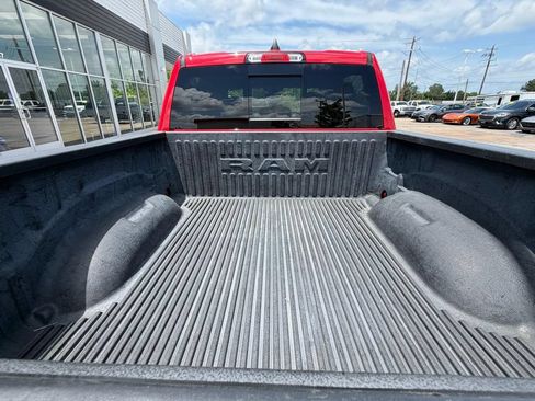 Used 2019 RAM 1500 Big Horn AWD/4WD image 8