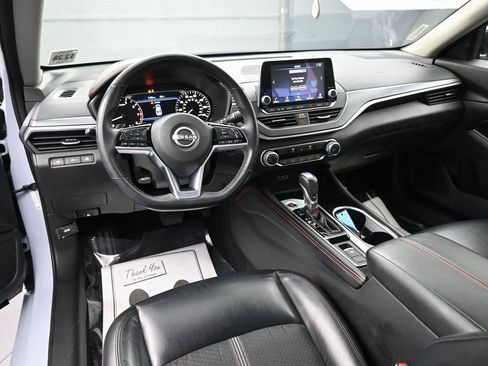 Used 2023 Nissan Altima 2.5 SR image 10