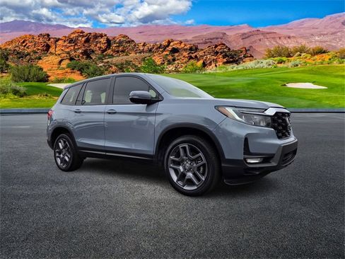 Used 2023 Honda Passport EX-L image 2