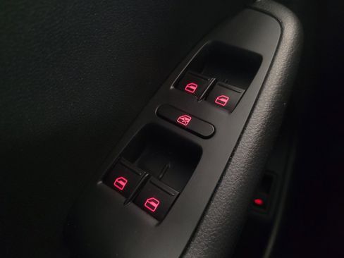 Used 2016 Volkswagen Jetta SE FWD image 27